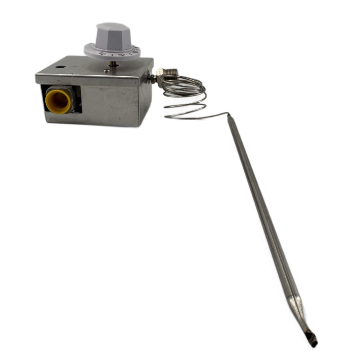 Gas heater and gas-controlled thermostatic valve for gas fryer with outer casing