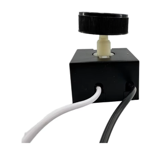 Simple potentiometer speed regulator