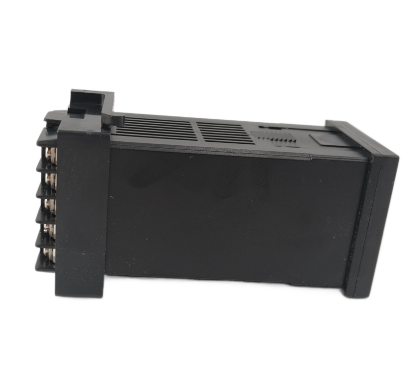 High-precision digital display temperature controller